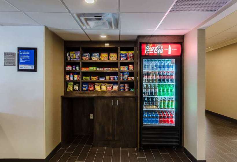 ホテル Comfort Inn Randolph Boston