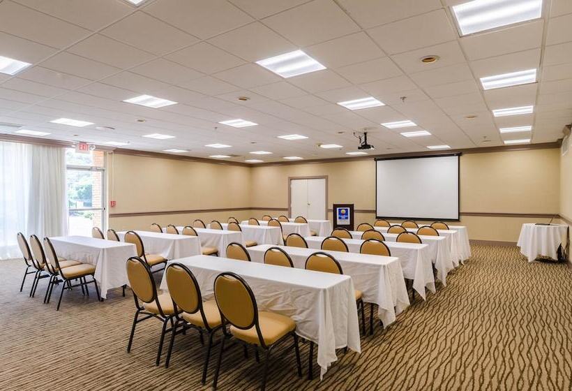 ホテル Comfort Inn Randolph Boston