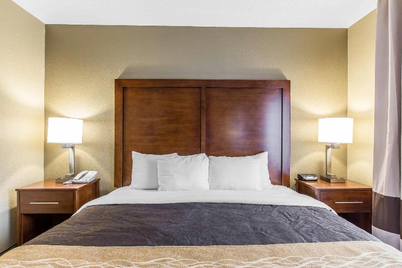 Отель Comfort Inn & Suites Peachtree Corners