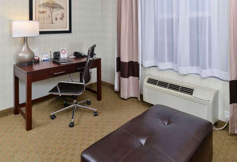 فندق Comfort Suites Airport Tukwila Seattle
