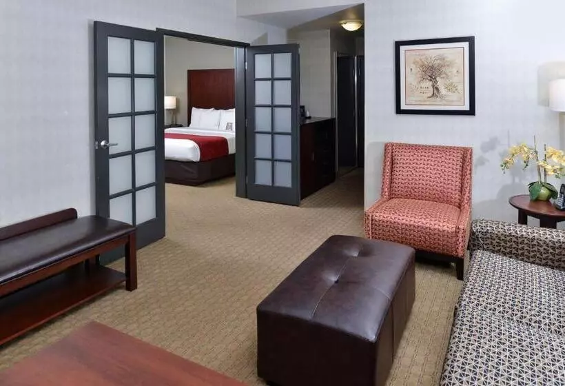 فندق Comfort Suites Airport Tukwila Seattle