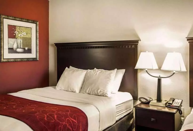 ホテル Comfort Suites Bloomington I55 And I74