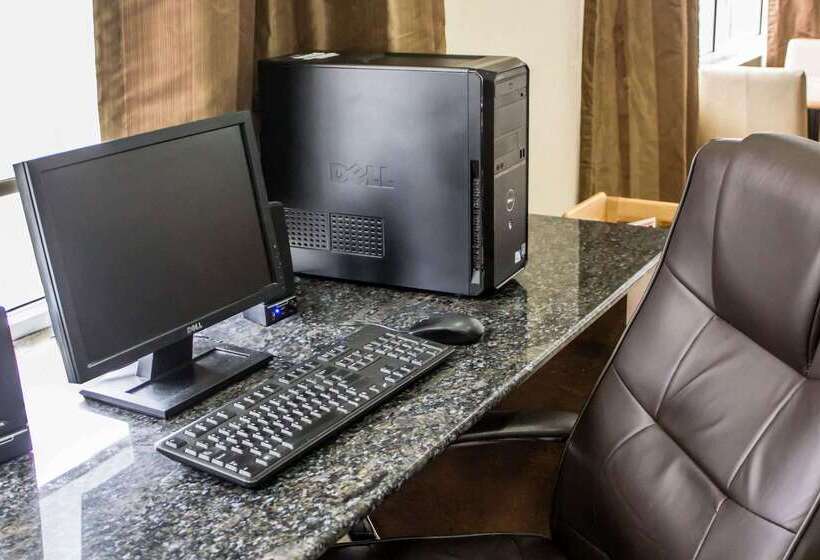 فندق Comfort Suites Brunswick