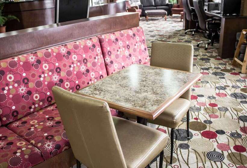 فندق Comfort Suites Brunswick