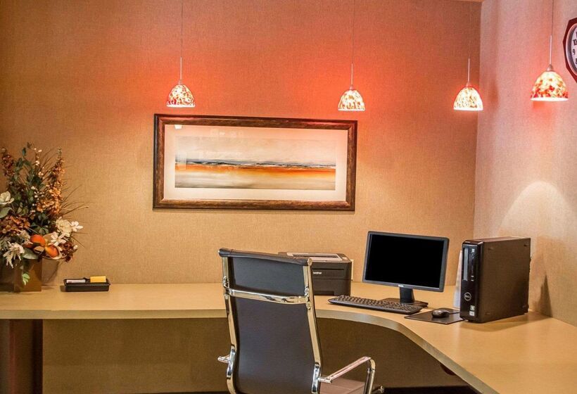 فندق Comfort Suites Cincinnati North