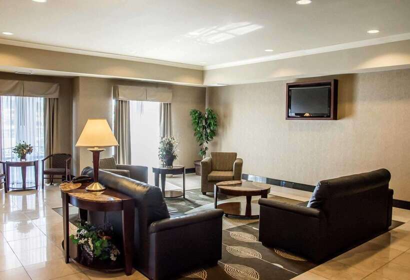 فندق Comfort Suites Cincinnati North