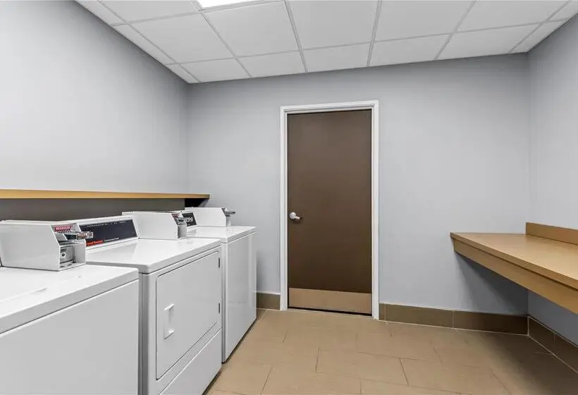 ホテル Comfort Suites Cincinnati North