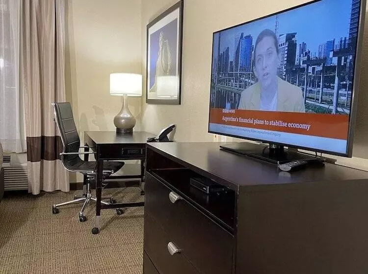 בית מלון כפרי Spark By Hilton Houston Hobby Airport