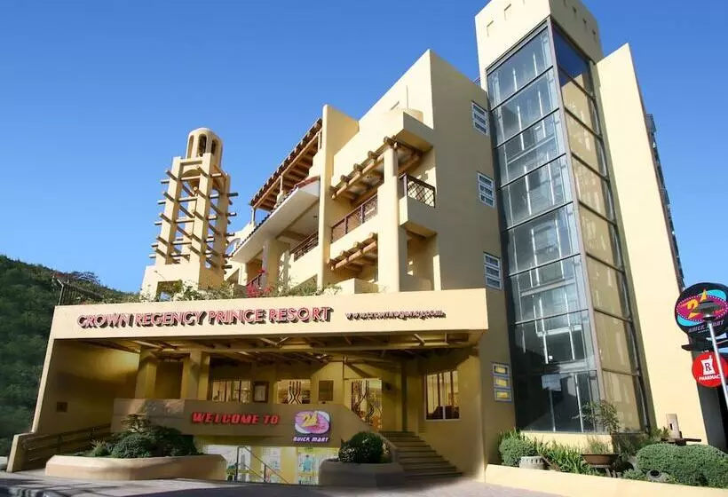فندق Crown Regency Prince Resort