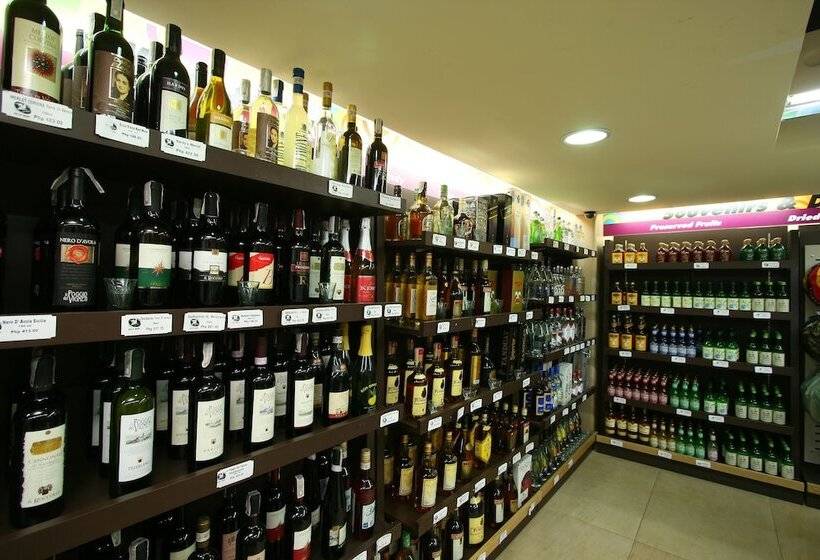 酒店 Crown Regency Prince Resort