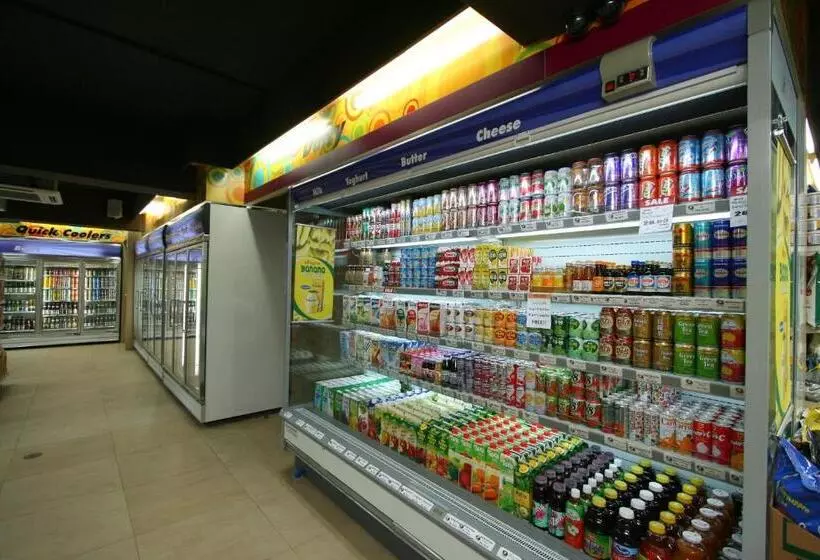 فندق Crown Regency Prince Resort