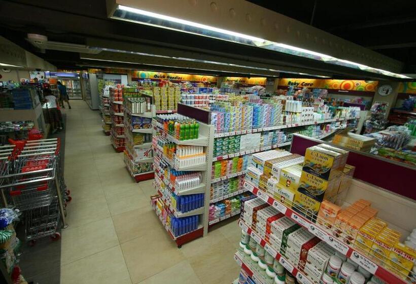 酒店 Crown Regency Prince Resort