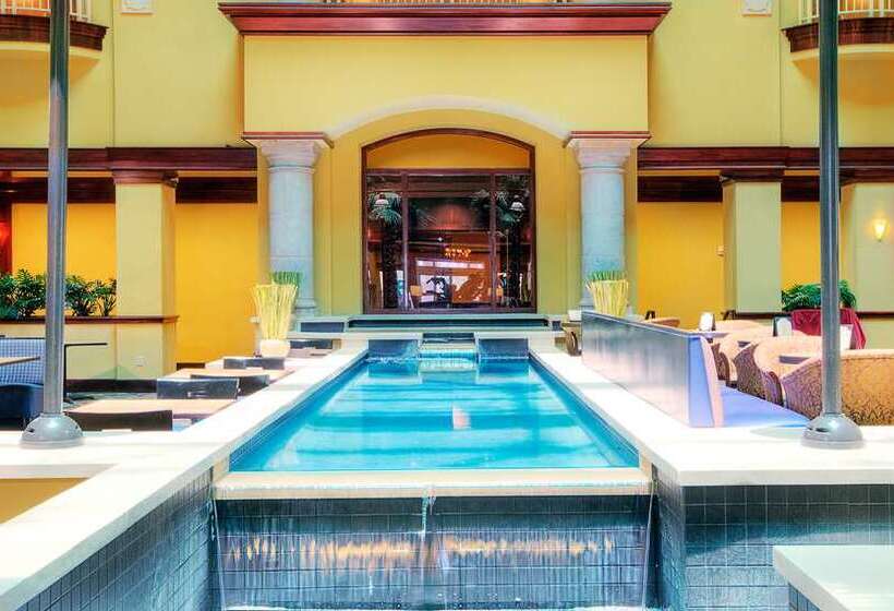 בית מלון כפרי Embassy Suites By Hilton Laredo