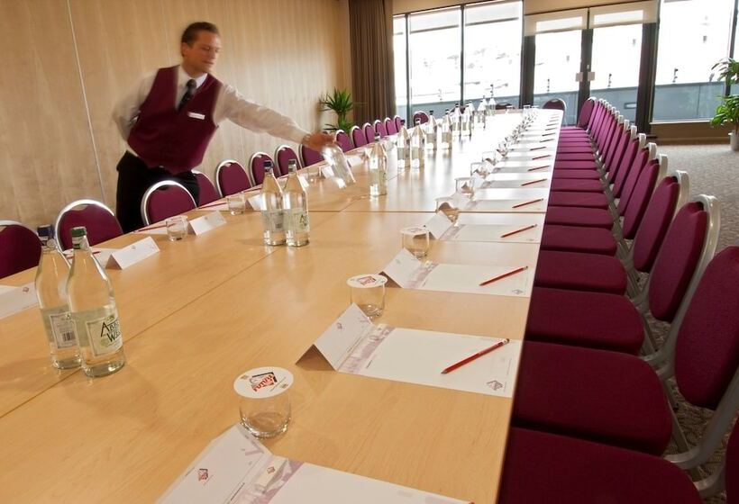 فندق Future Inn Bristol