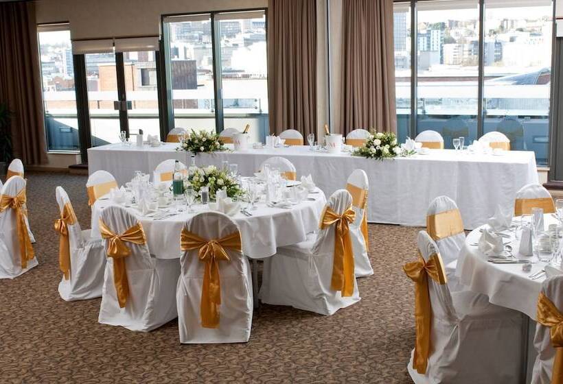 فندق Future Inn Bristol