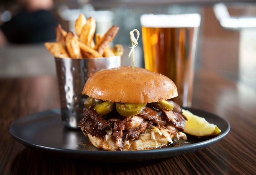 Otel Hilton Baltimore Inner Harbor