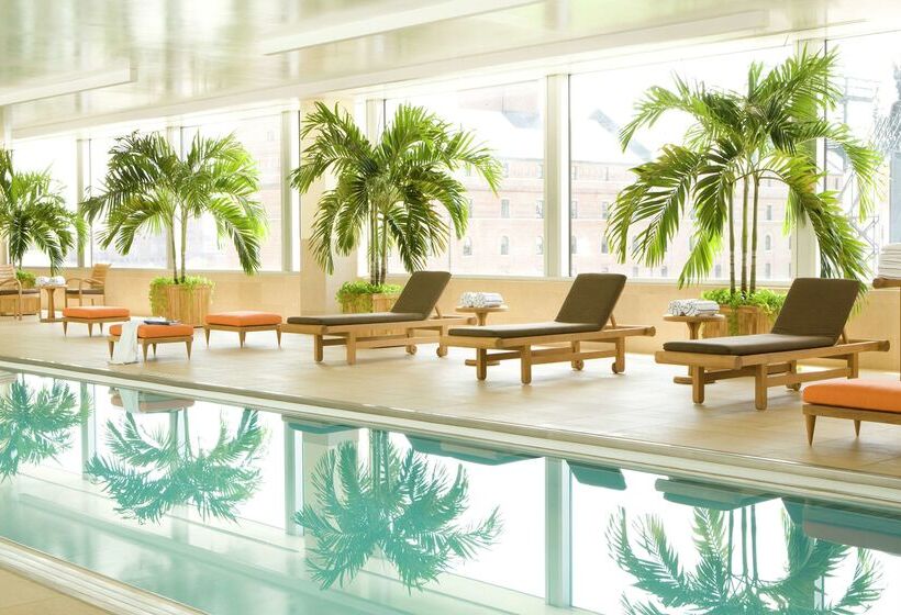 Otel Hilton Baltimore Inner Harbor