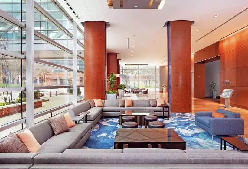 هتل Hilton Baltimore Inner Harbor