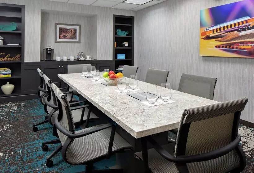 בית מלון כפרי Homewood Suites By Hilton Nashvilledowntown