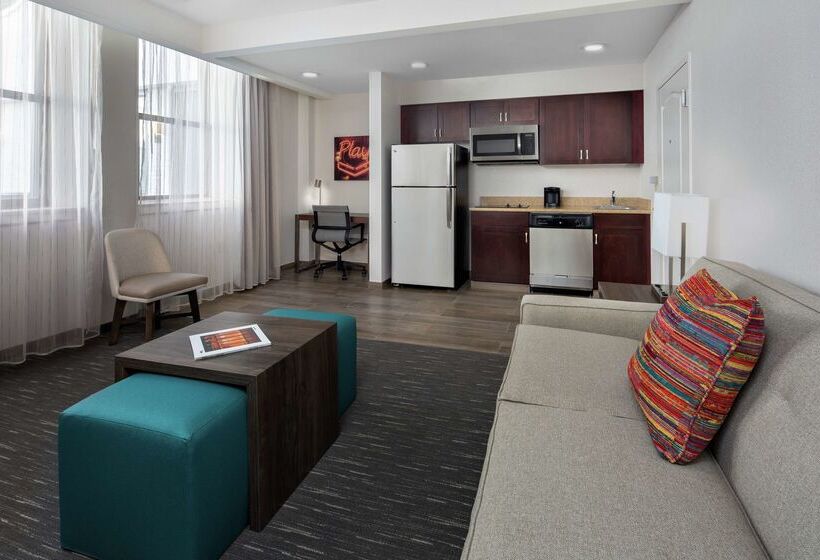 فندق Homewood Suites By Hilton Nashvilledowntown