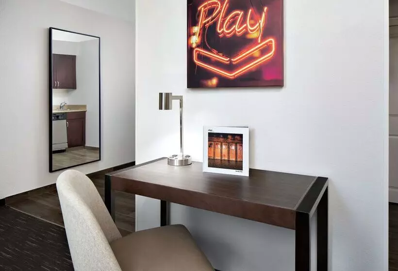 בית מלון כפרי Homewood Suites By Hilton Nashvilledowntown