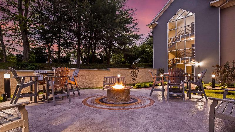 בית מלון כפרי Inn At Mendehall