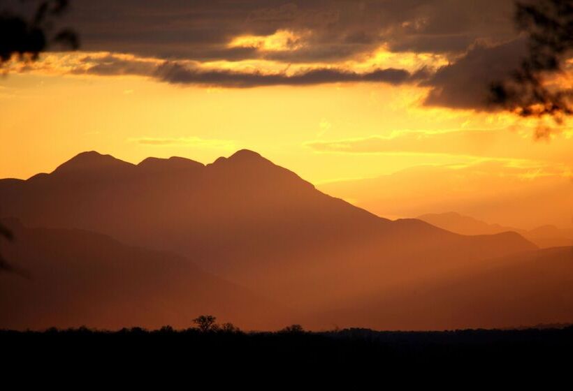 فندق Kuname River Lodge