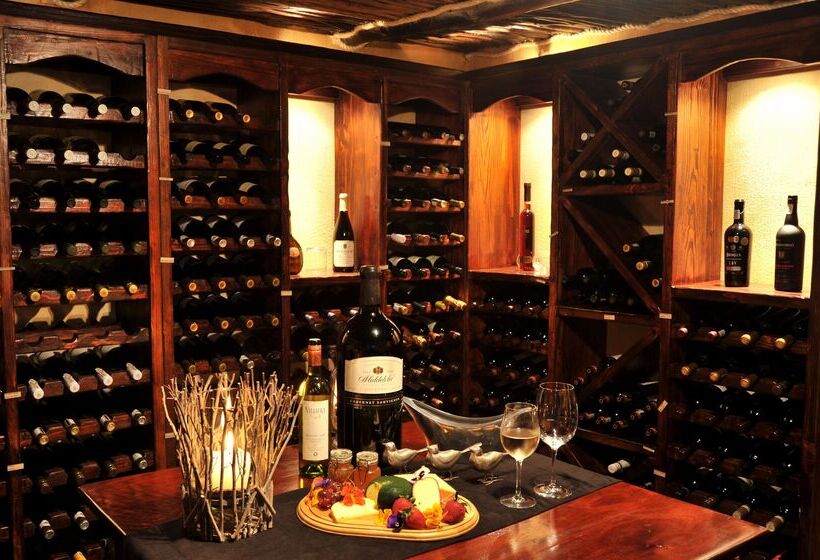 فندق Kuname River Lodge