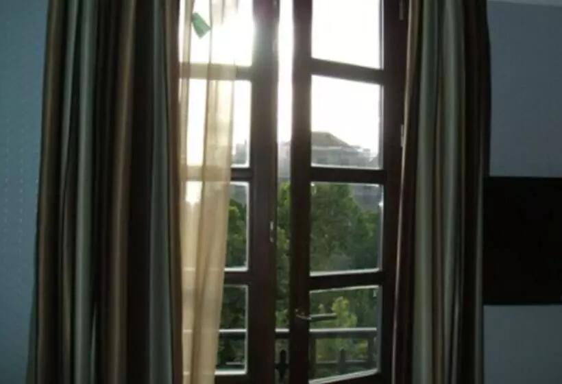 هتل La Casa De La Trinidad