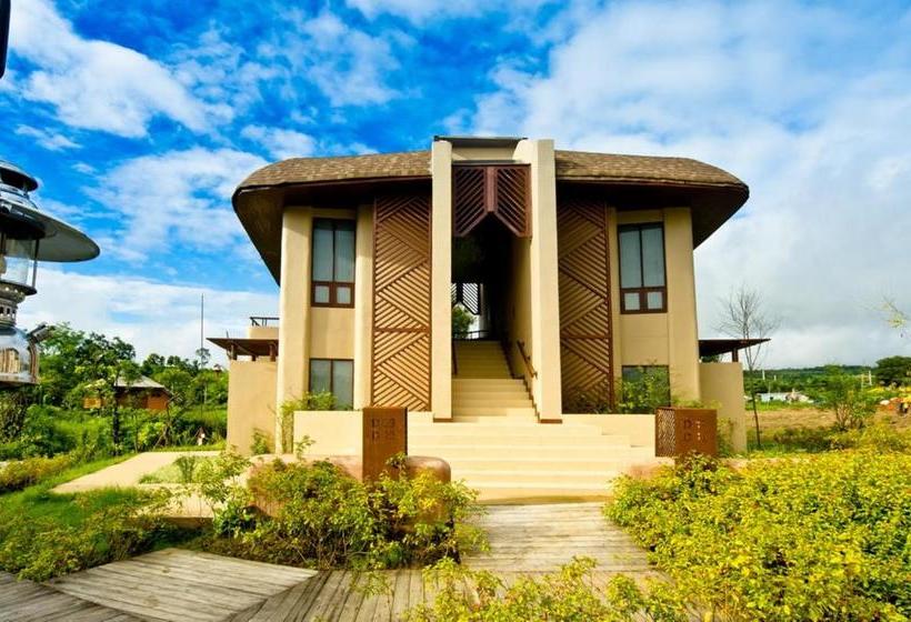 בית מלון כפרי Montis Resort