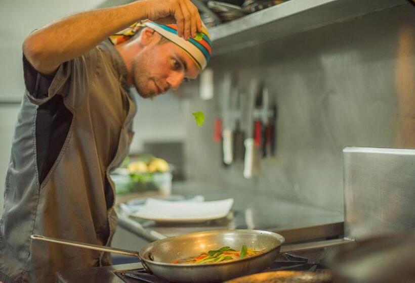 Natura Cabana Boutique Hotel & Spa By Mint