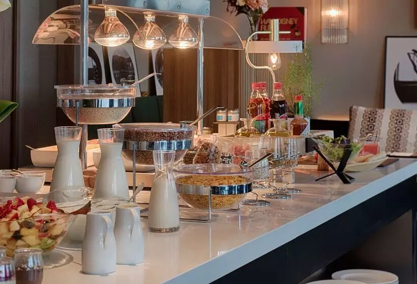 בית מלון כפרי NH Lyon Airport