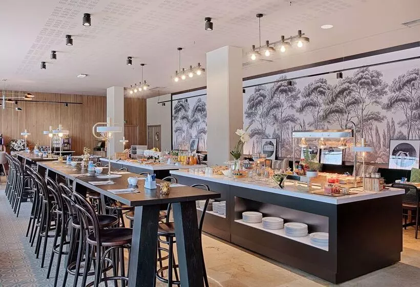 בית מלון כפרי NH Lyon Airport