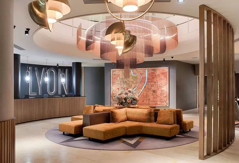 בית מלון כפרי NH Lyon Airport