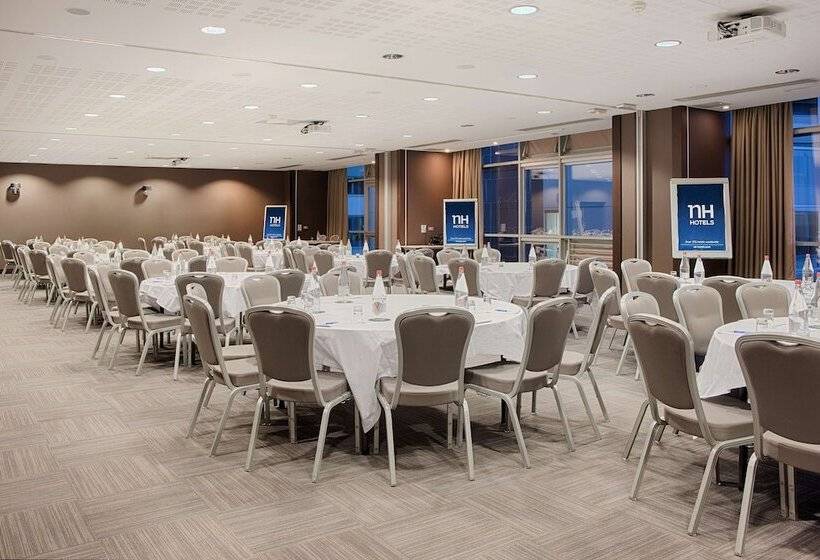 هتل NH Lyon Airport