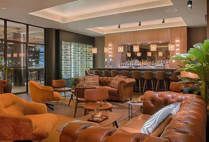 בית מלון כפרי NH Lyon Airport