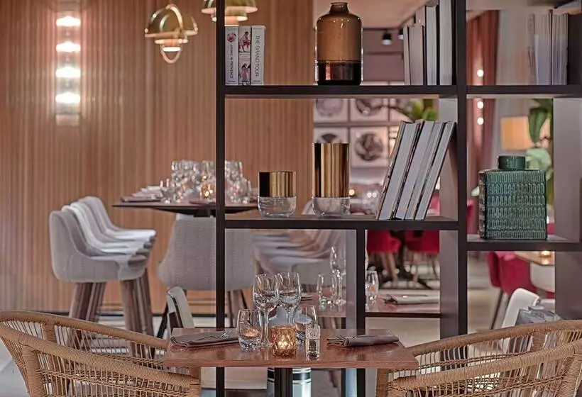 בית מלון כפרי NH Lyon Airport