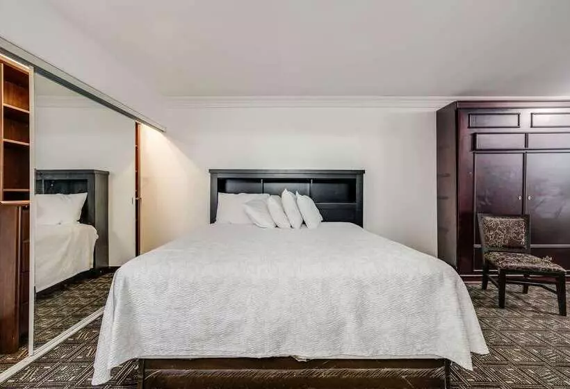 Отель Rodeway Inn Old Town Temecula