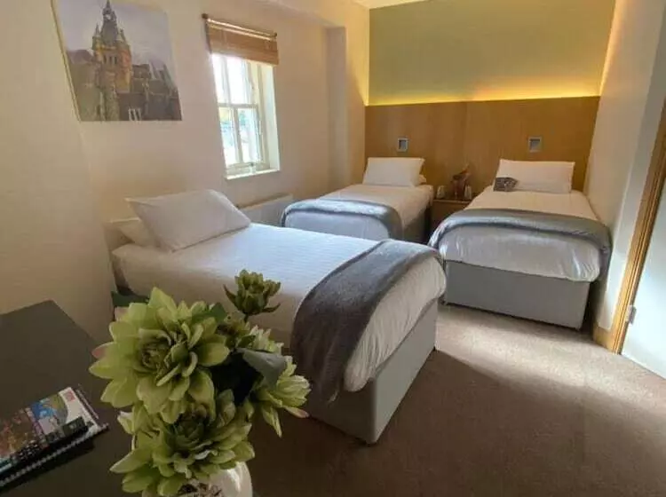 فندق Rooms At 1703