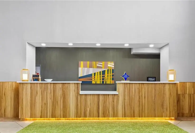 ホテル Spark By Hilton Houston Hobby Airport