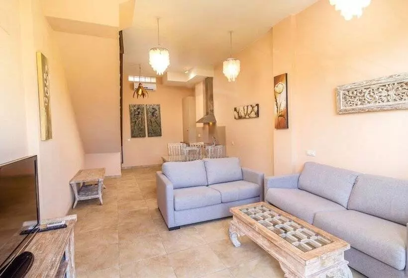 Zahara Sol Villas Y Apartamentos By Qhotels