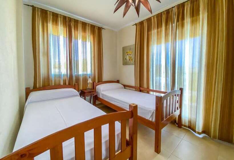 Zahara Sol Villas Y Apartamentos By Qhotels