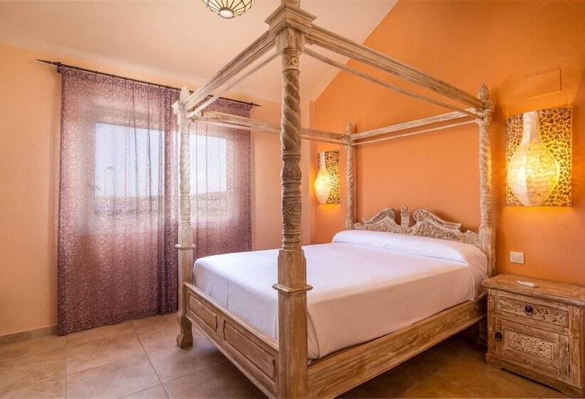 Zahara Sol Villas Y Apartamentos By Qhotels