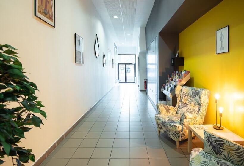 Comfort Aparthotel Nimes Centre