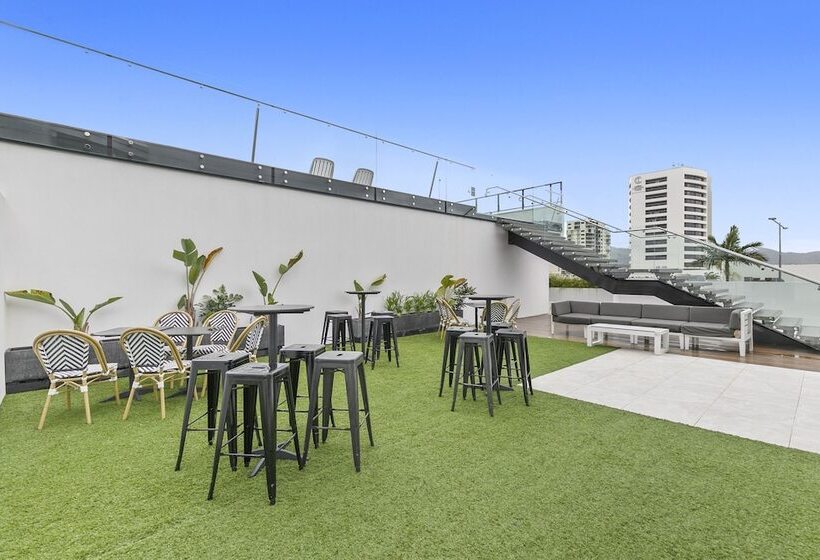 בית מלון כפרי The Benson