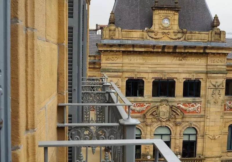 ホテル Intelier Villa Katalina