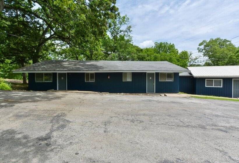 Kimberling Cove Resort