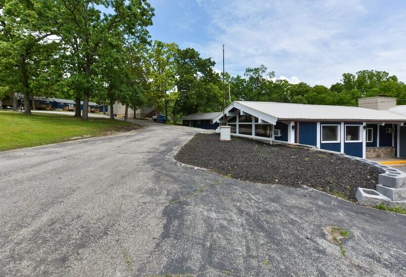 Kimberling Cove Resort