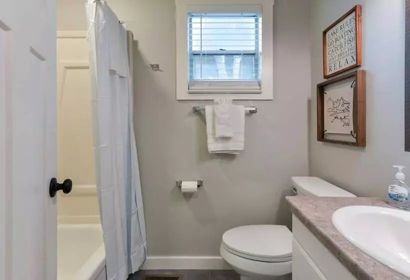 Kimberling Cove Resort