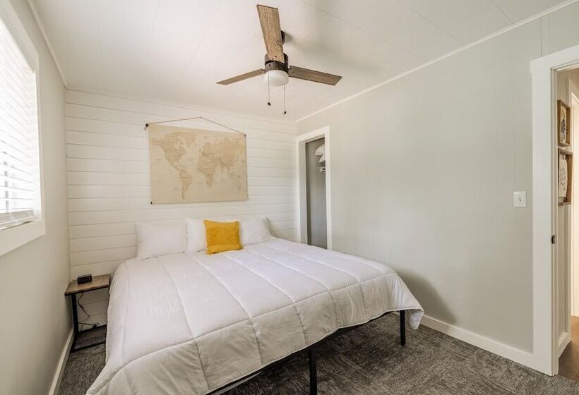 Kimberling Cove Resort